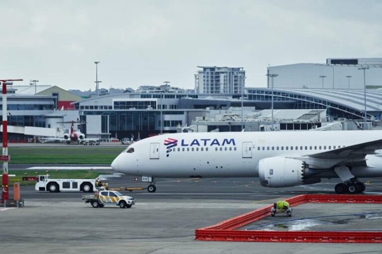 LATAM Airlines plans NYSE listing