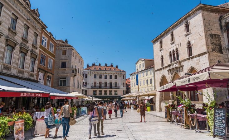 Croatia sees small decline in foreign tourist numbers, local tourism thrives in July